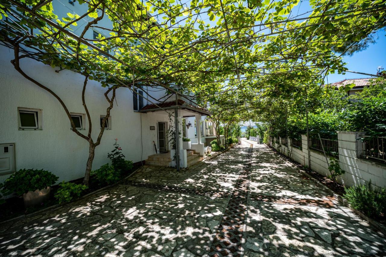 Guest House Ero Сукошан Экстерьер фото